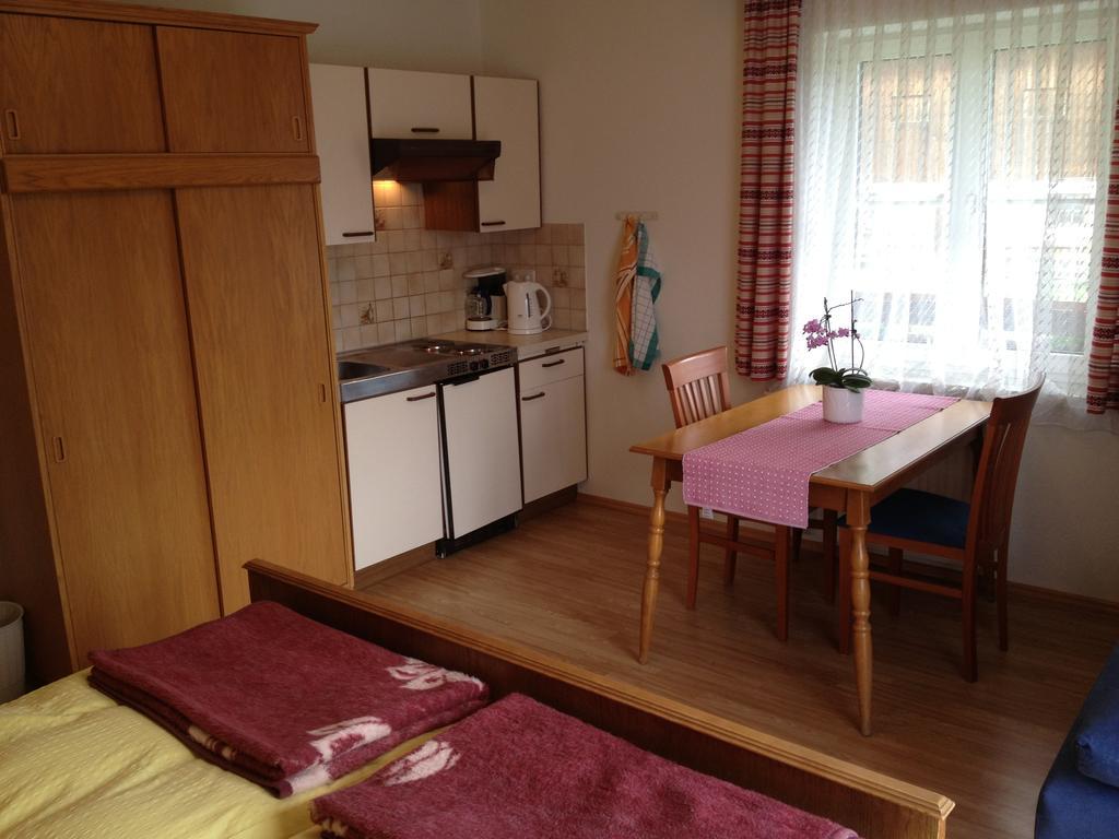 Tischnerhof Appartements Bad Kleinkirchheim Quarto foto